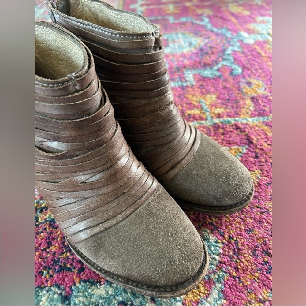 Freebird by Steven | Women’s Brown Leather/Suede Strappy Cain Ankle Boots Size 8 - Picture 4 of 15